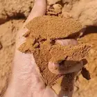 توريد رمل مساح وعادي ودفان وطين وحجر لى جميع مناطق الدمام