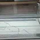ثلاجة عرض للبيع