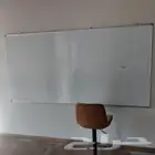 جميع مقسات السبورات وطاولات وكراسي واثاث مدرسي