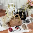 عرض 3و4شنط بسعر مميز جدا شامل التوصيل والشحن