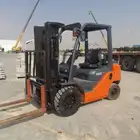 رافعه شوكيه (فوركلفت) forklift للإيجار