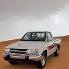 مطلوب هايلوكس يابانية