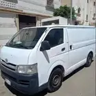 باص تويوتا ثلاجة   بنزين