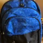 للبيع شنط ماركة CAT السعر 150 و 200