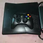 اكس بوكس 360 مع 25 لعبة 250 جيجا