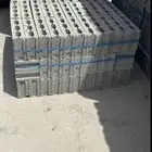 توريد بلوك اسود بلوك احمر بلوك معزول