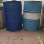 براميل بلاستيك وحديد