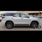 مدرب و مدربه قياده الساعه ب 50 حصه للجنسين
