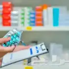 مدرسة كيمياء عضوية والمواد الطبية