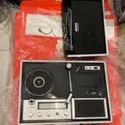 مشغل اسطوانات مع راديو