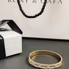 اكسسوارات مطليه مع ملحقاتها