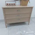 للبيع مستعجل كمدينه بدون مرايه وطاوله