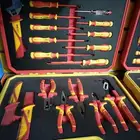 شنطة مفكات و زراديات معزول 18 قطعه