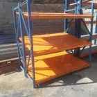 رفوف خضار او رفوف تركب بشكل مائل