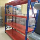 رفوف مستودعات