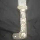 سيف قديم مختوم مرن
