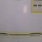 ثلاجه للبيع شبه جديده