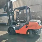 للإيجار جميع النواع الرافعات الشوكيه والروافع التلسكوبيه جي