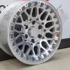 جنوط تيتانا أمريكي مقاس 17