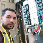 كهربائي منازل لجميع اعمال الكهرباء تأسيس وتشطيب علي اعلي مست