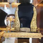 مجسم حصان ودروع للعسكريين والزواجات