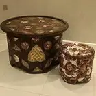 طاولة مستديرة أثرية تحفة طاولة وعدد 2 كراسي دائرية