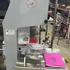 عرض منشار لحم او الدجاج او السمك مجمد جميع المقاسات متوفره