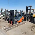 فوركلفت رافعه للإيجار رافعة شوكيه رافعه جي سي بي