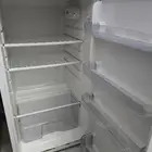 ثلاجه بابين 6.4 قدم بحاله ممتازه وموفره للكهرباء