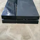 بلستيشن 4 نظيف معاه يد