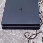 للبيع بلايستيشن (سوني) 4 مستعمل استعمال نظيف ما دخل صيانه