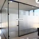 زجاج سكريت قزاز مكاتب محلات