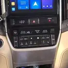 شاشات سيارات