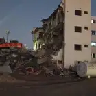 مقاولات هدم عماير مجاني مقابل الانقاض والحديد