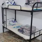 سرير حديد. مرتبه مخده بطانيه لحاف تجهيز غرف عمال
