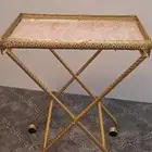 طاولات للبيع