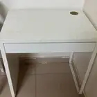 سجادة و طاوله دراسه للبيع في المجمعه