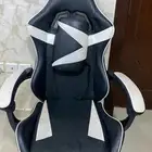 كرسي للبيع نظيف