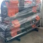 شاحنات ومعدات ثقيله
