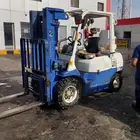 رافعات شوكيه للايجار رافعه فوركلفت سيزر لفت مان لفت