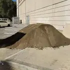 قلاب بطحاء اسمنت بلك اسود واحمر