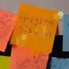 مصمم ومشغل CNC