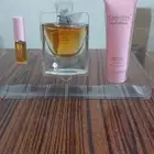 عطر اصلي من ماركة CARloTTA ومعه مرطب للجسم ومعطر للشعر