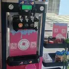 تأجير مكينه اسكريم