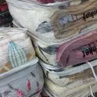 يوجد لدينا جميع المراتب والمفارش والسراير والبطانيات