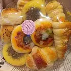 معجنات طازجه وطريه لتلببه كافة المناسبات والأعياد