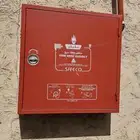 صندوق دفاع مدني نظيف جدآ