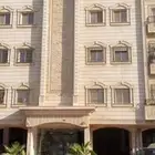 شقة غرفتين وحمام مطبخ امريكي
