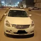 نيسان التيما موديل 2010