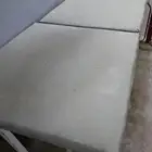 3 أسرة طبية مستخدمة بحالة جيدة